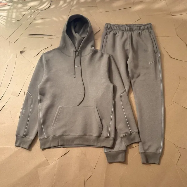 棕色Brown