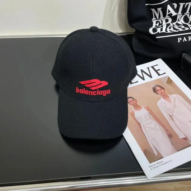 Balenciaga Baseball Cap Red Logo