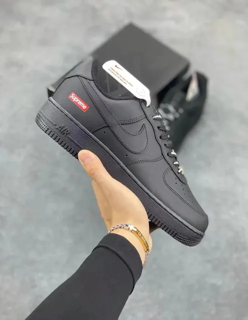 Nike Air Force 1 Low Supreme Box Logo