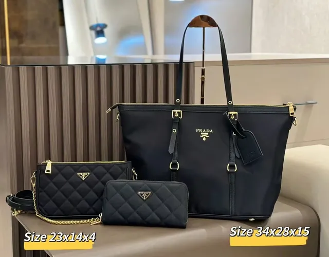 Prada Re-Edition 2005 Tote Quilted Nylon Set