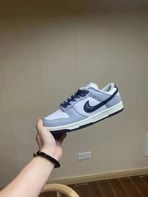 Nike Dunk Low