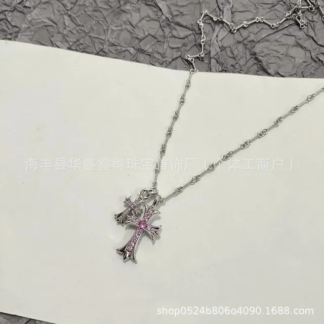 白金淡粉双十字架项链