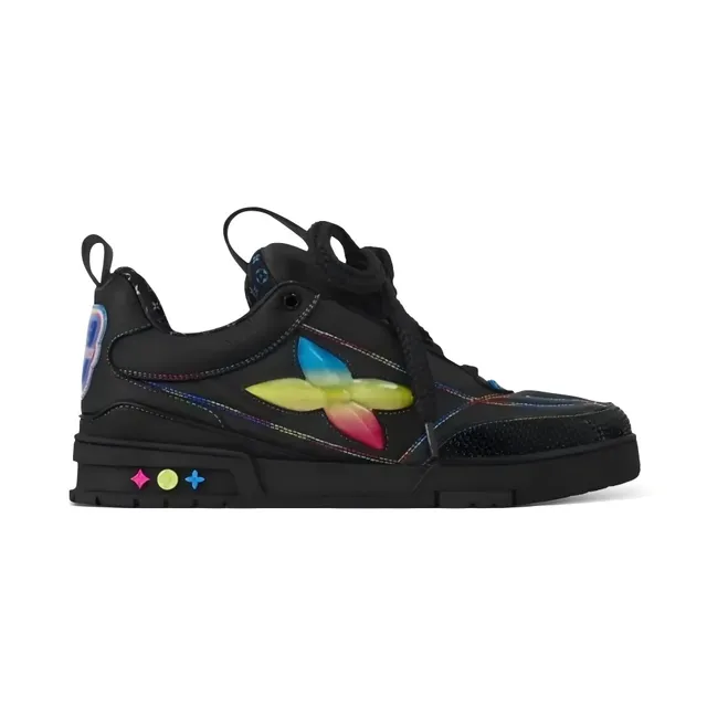 Black Rainbow Four-Leaf Clover