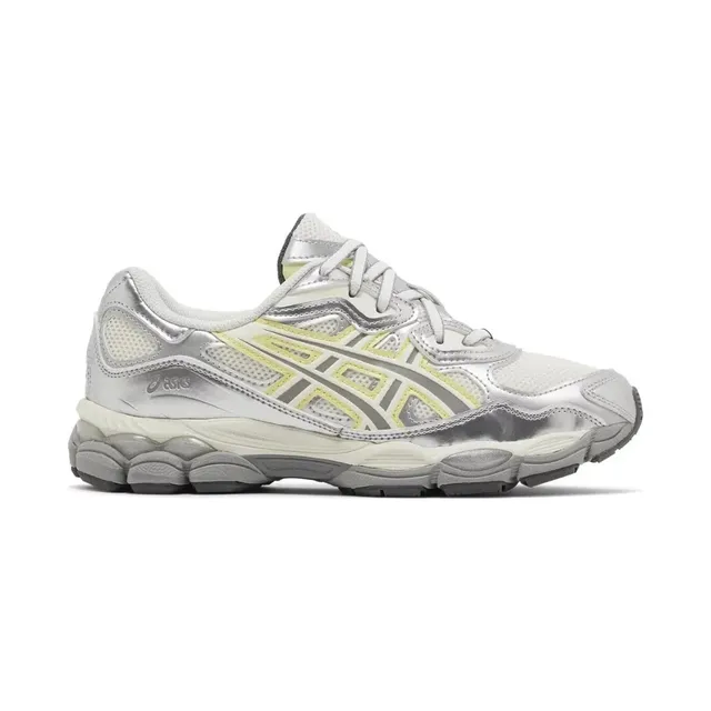 emmi x Silver Huddle Yellow