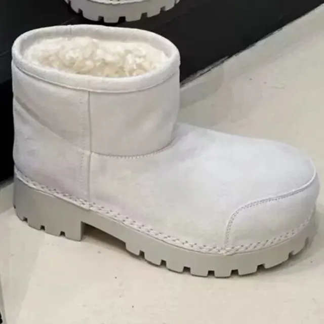 UGG Classic Mini Shearling Lined