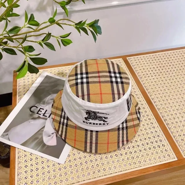 Burberry Bucket Hat Classic Check