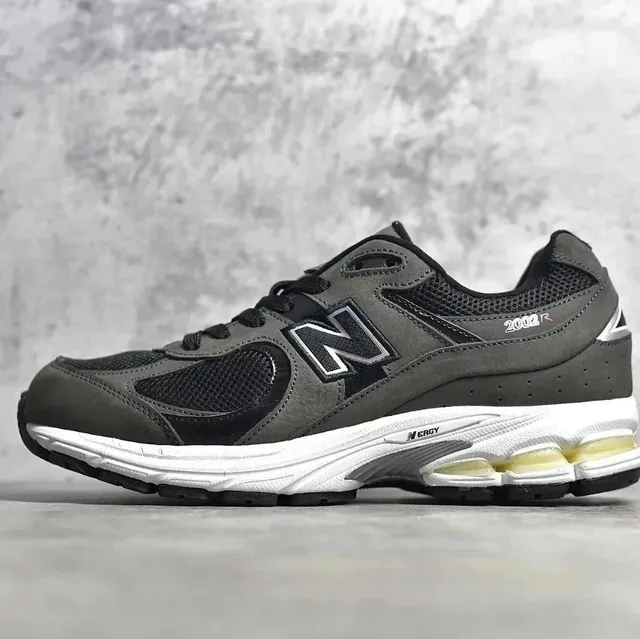 New Balance 2002R Grey Black