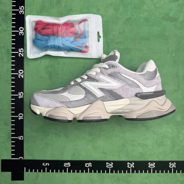 New Balance 2002R Grey/White/Beige