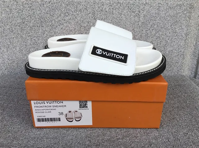 Louis Vuitton Frontrow Sneaker RCEOSE CLAIR