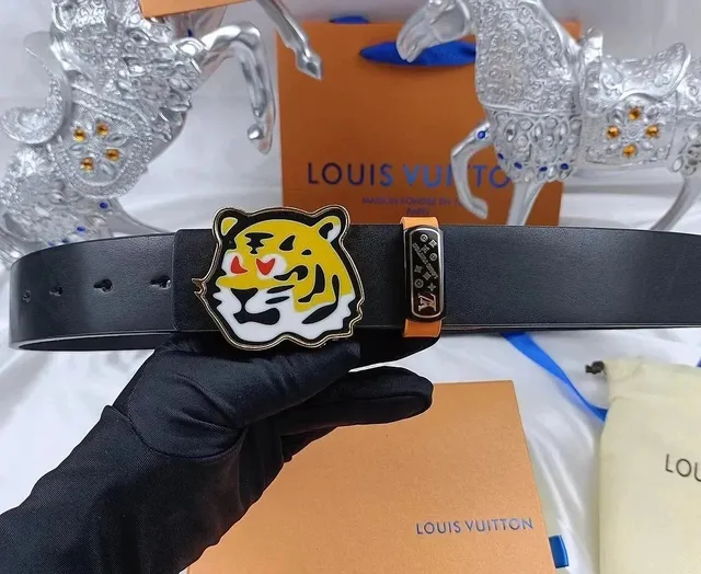 Louis Vuitton Tiger Belt Enamel Tiger Buckle