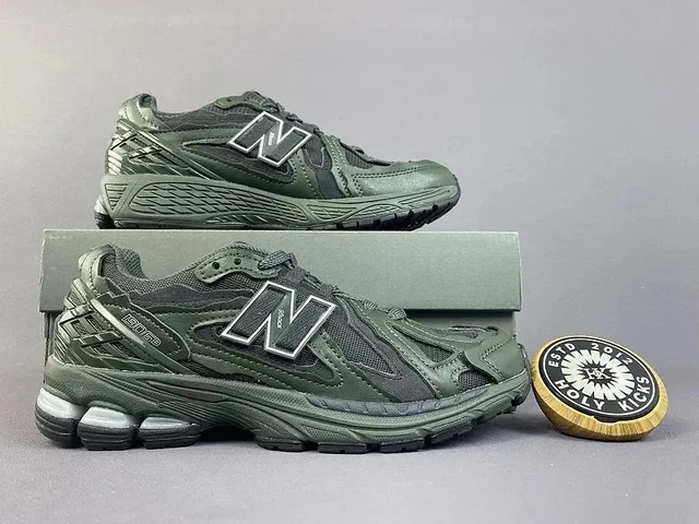 New Balance 2002R Olive Green