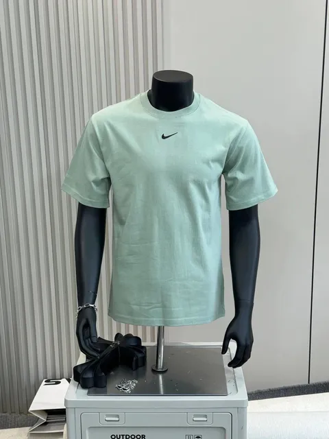 Nike Essential T-Shirt