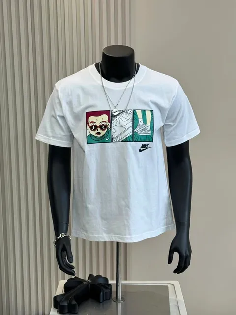 Nike Graphic T-Shirt