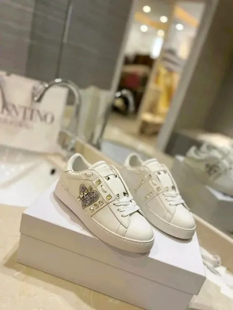 Valentino Rockstud Sneaker Glitter Heart