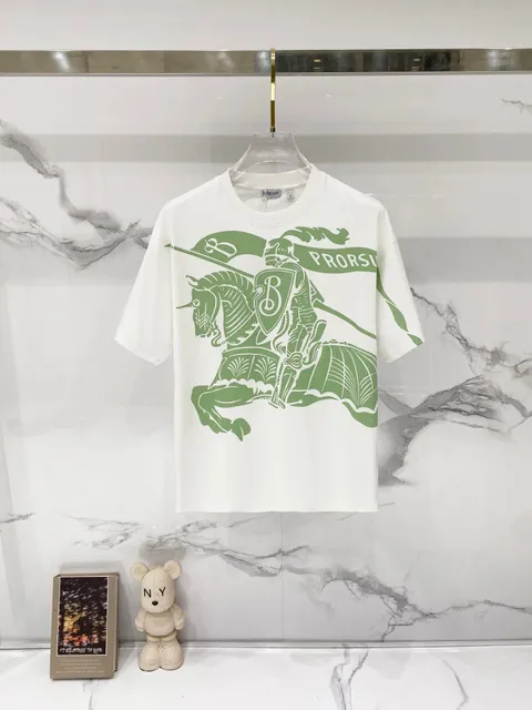 Burberry Knight Graphic Tee Equestrian Knight Print