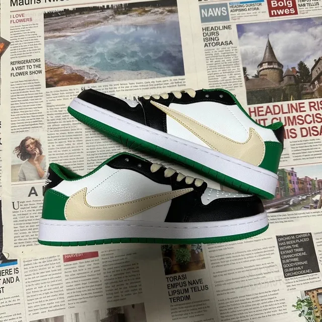 Nike Dunk Low Panda Green