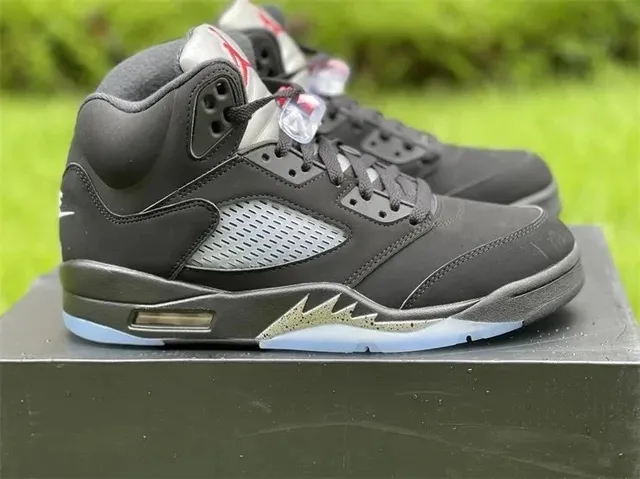 Air Jordan 5 Retro