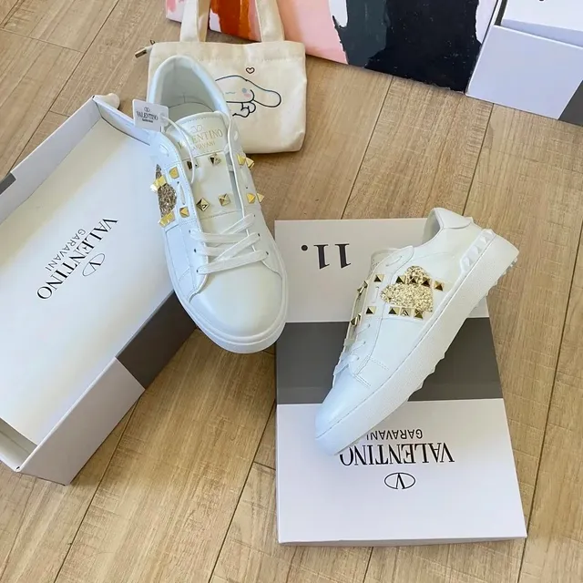 Valentino Rockstud Low Gold Studs