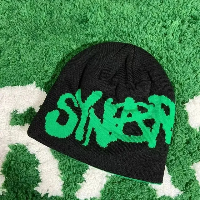 Syna World Beanie SYNERGY Logo