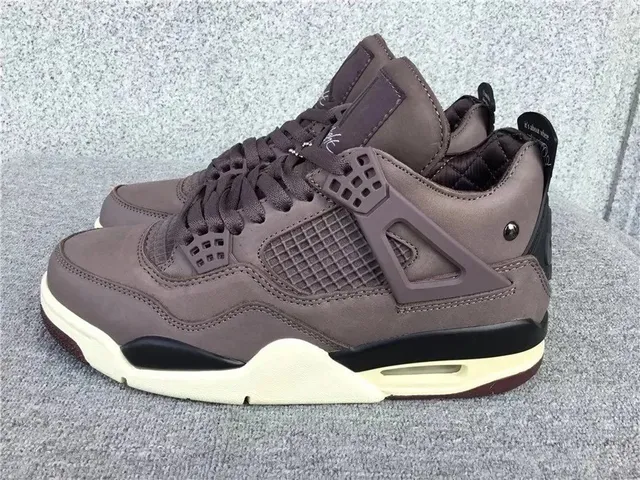 Air Jordan 4 Dark Mocha