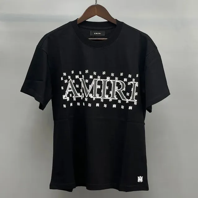 Black White Flashing Letters