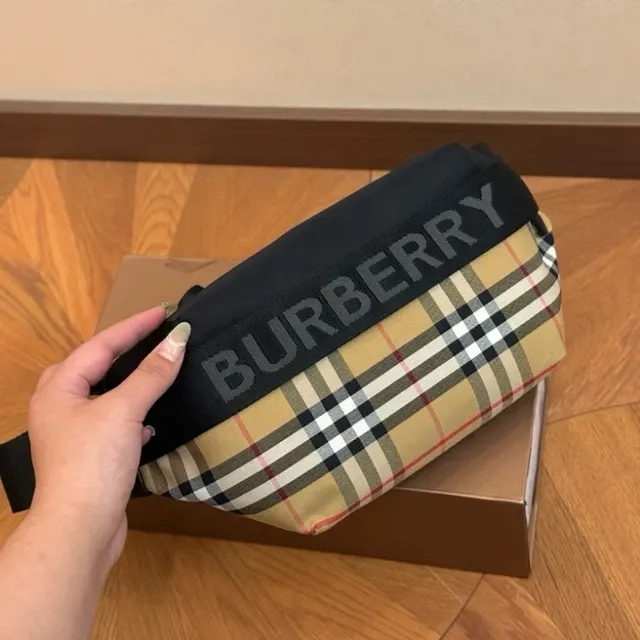 Burberry Belt Bag Classic Check