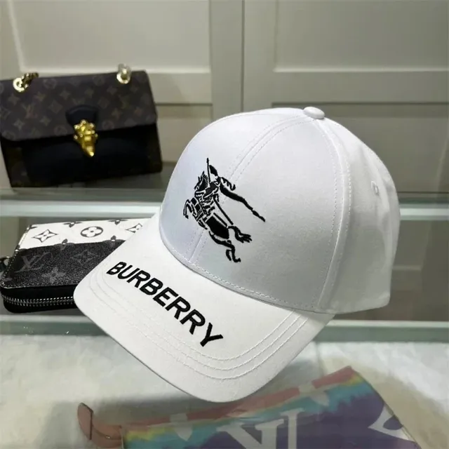 Burberry Baseball Cap Equestrian Knight Logo