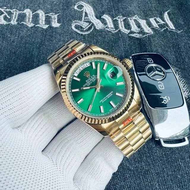 黄金色壳·绿盘钢带 41MM【适用男款】