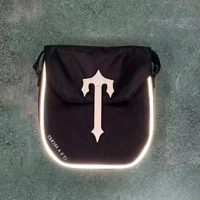 Trapstar Crossbody Bag Reflective Trim