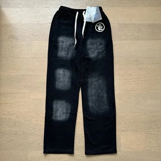 Corteiz Corduroy Joggers Washed Black
