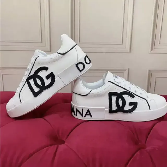 Dior B22 Sneaker Logo Patch