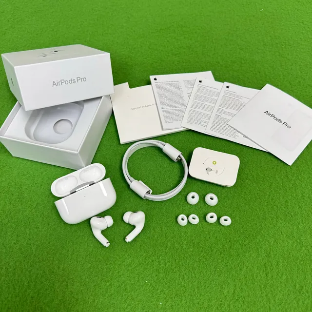 Apple AirPods Pro 2nd Generation
