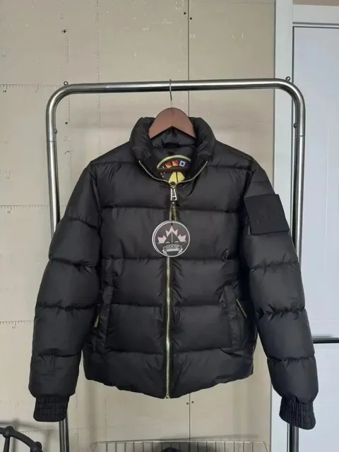 Moncler Puffer Jacket Classic Quilted