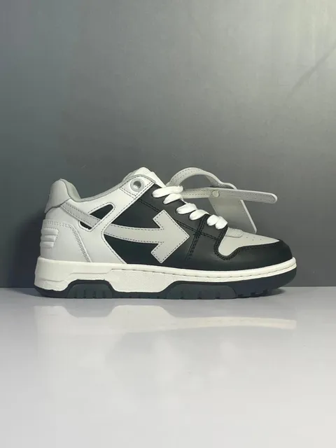 Off-White Arrow Sneaker Black/White