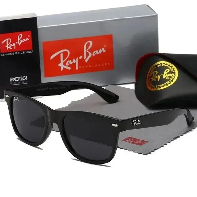 Ray-Ban Wayfarer