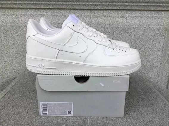 Nike Air Force 1 Low Triple White
