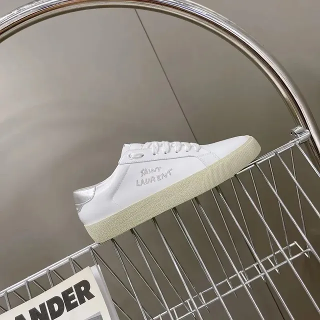 Saint Laurent SL/10 Classic