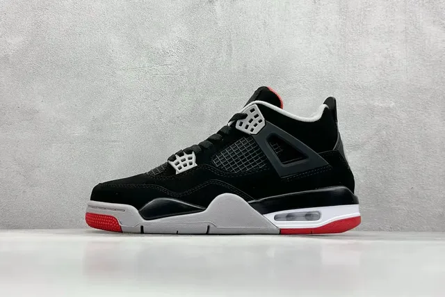Air Jordan 4 Bred
