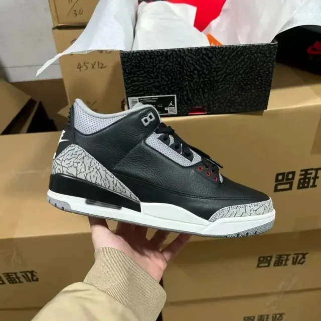 RN AJ3 复古黑水泥
