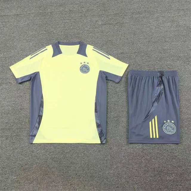 2425阿贾克斯浅黄色