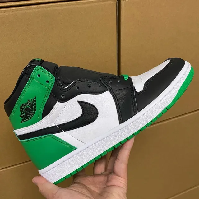 AJ1黑绿脚趾