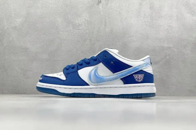 Nike Dunk Low Supreme Wings