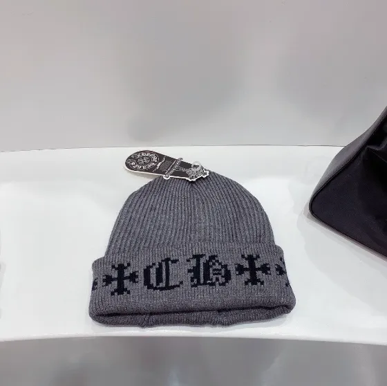灰色字母