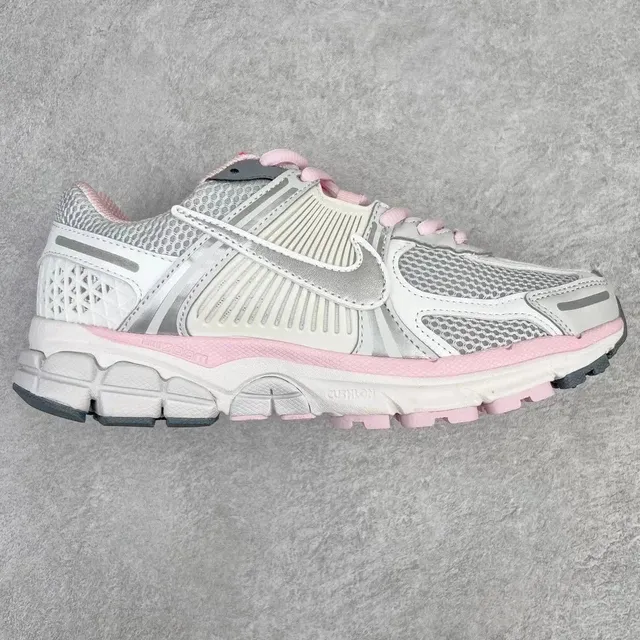 Nike Air Max TN White Pink
