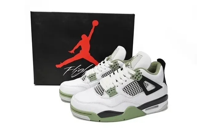 Air Jordan 4 Military Green