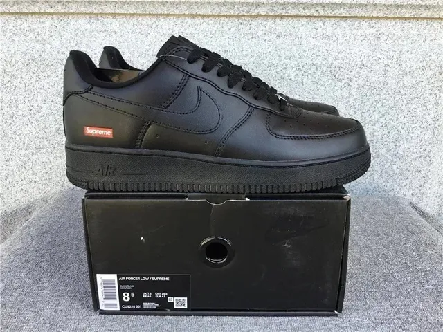 Nike Air Force 1 Low Supreme