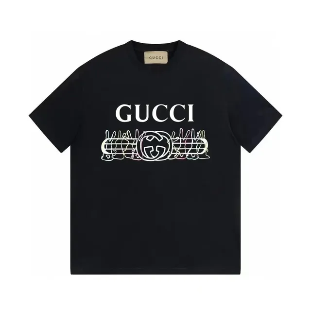 Gucci Graphic T-Shirt GG Logo with Rabbit Motif