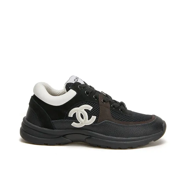 Chanel Sneaker CC Logo