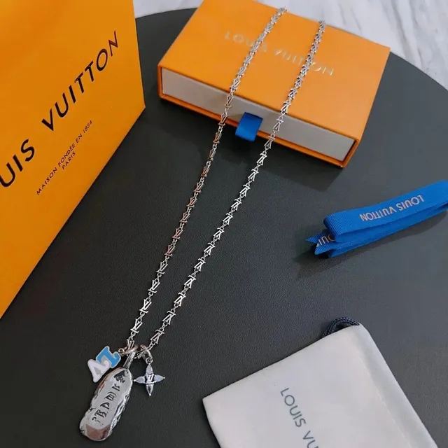 Louis Vuitton Chain Necklace Multi-Charm