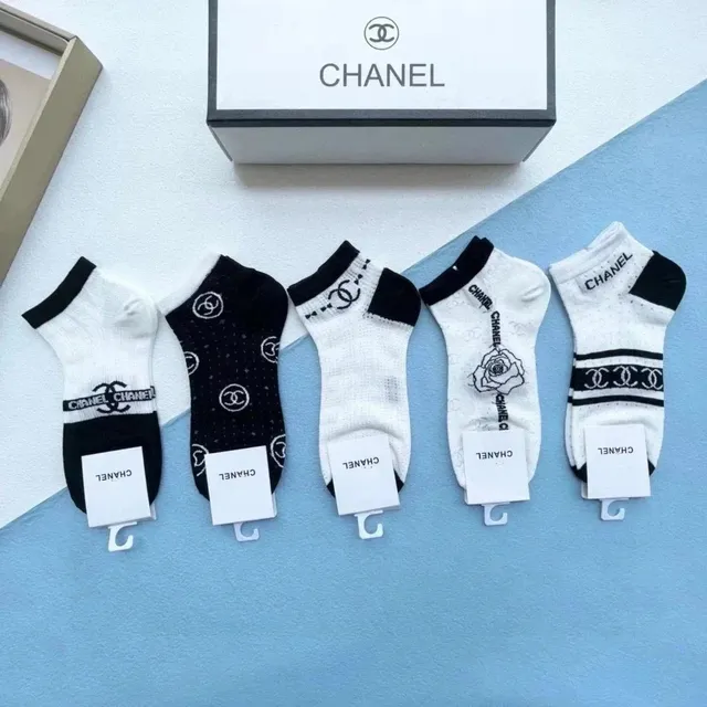 Chanel Logo Socks CC Logo & Rose Print